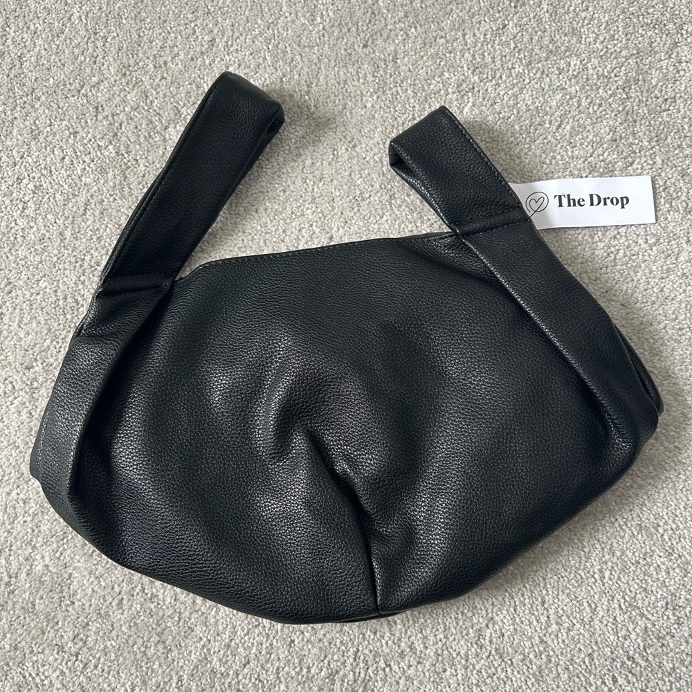 🔥🆕🔥 The Drop Avalon Small Tote Bag - Black Pebbled Vegan Leather